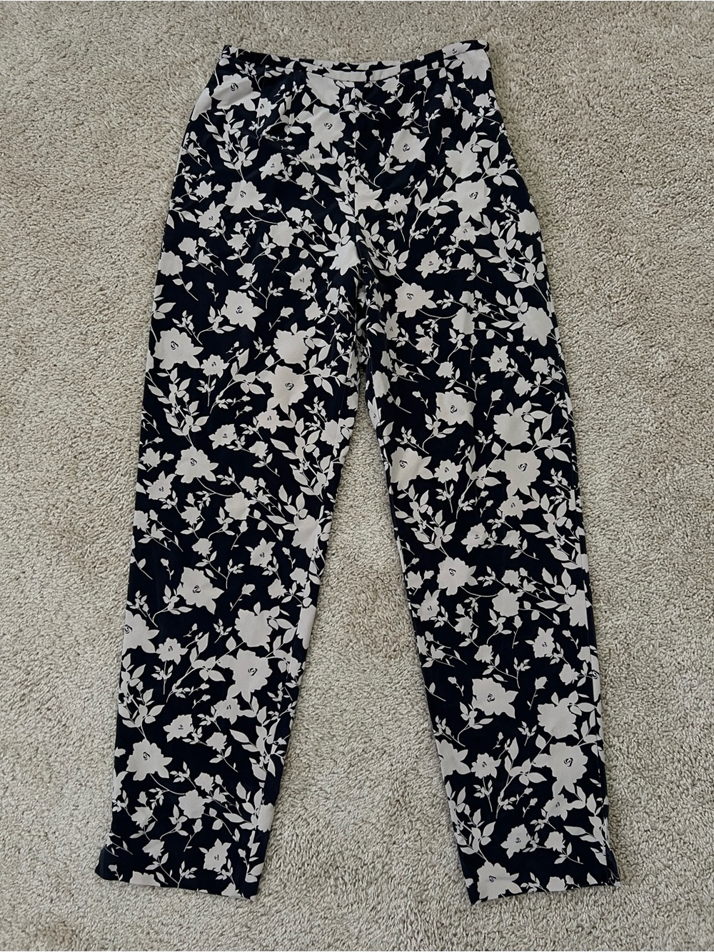 Vintage Doncaster DD Collection Black Cream Floral Patterned Silk Pants Size 2